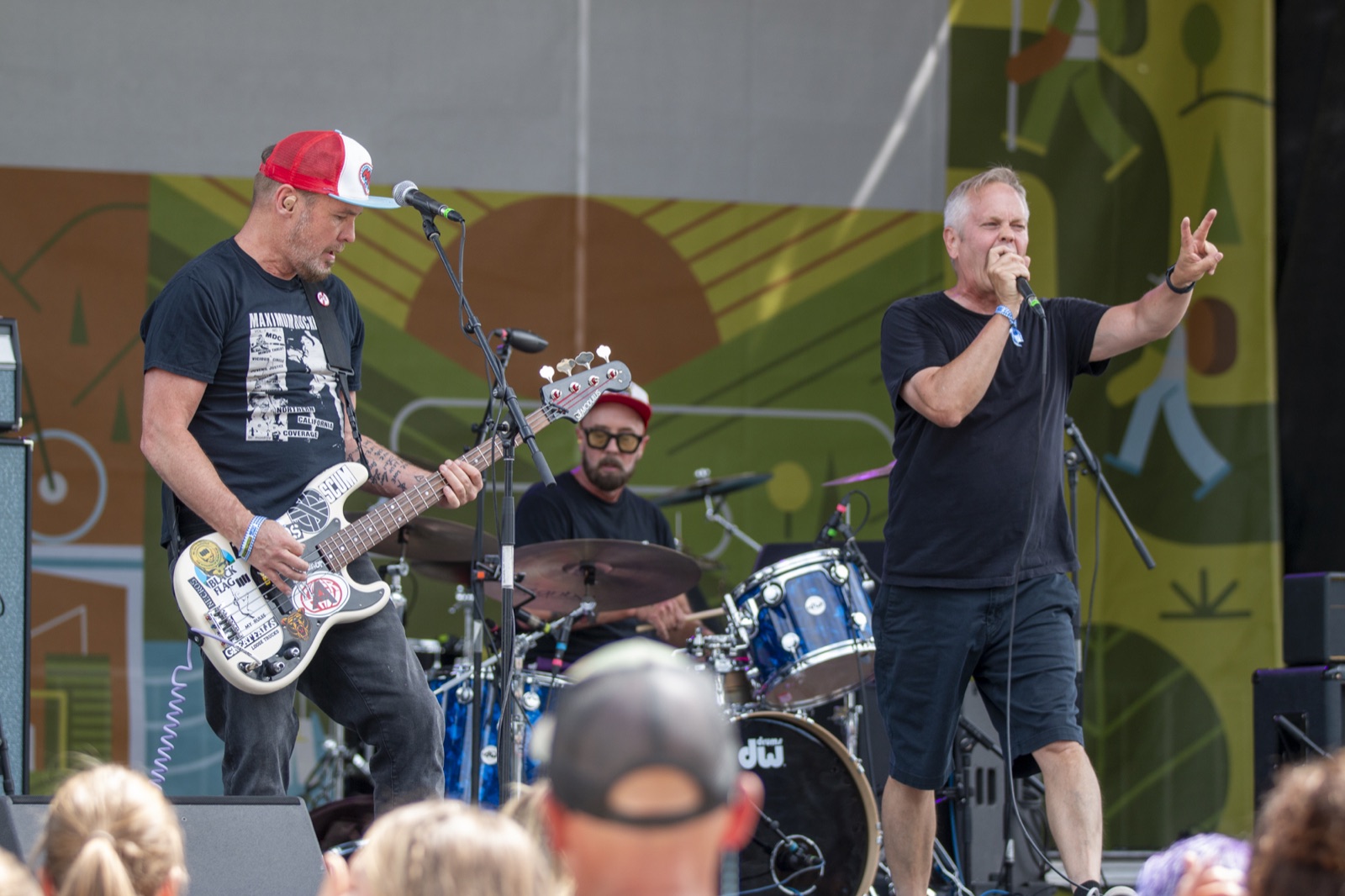 P.E.S.T. performing together at Zootown